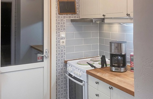 Farjestaden House | Lovely home in Kråketorp with WiFi
