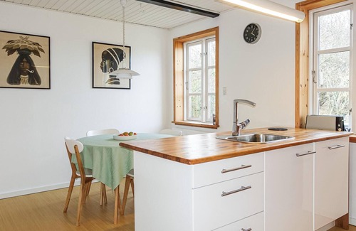 Snogebaek House | Lovely home in Nexø with WiFi