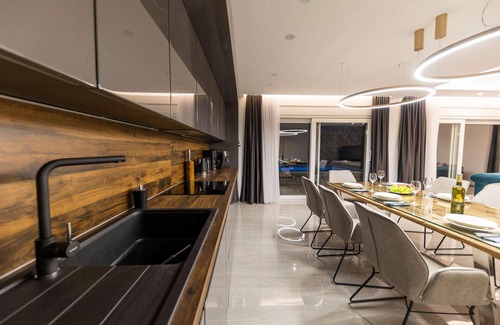 Sukosan House | Lovely home in Sukosan