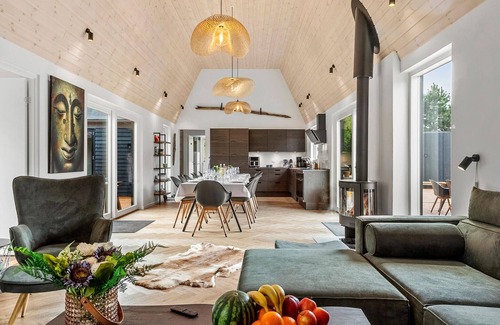 Vaeggerlose House | Lovely home in Væggerløse with sauna