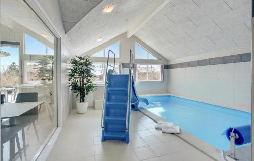Bøtø By House | Lovely Home In Væggerløse With Sauna