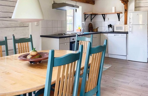 Hok House | Lovely home in Vaggeryd with kitchen