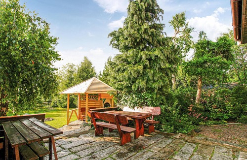 Sarbsk House | Lovely home in Wicko with WiFi