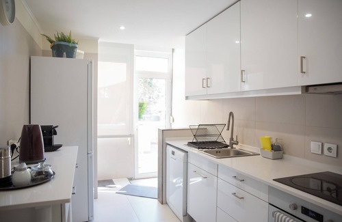 Parede House | Lovely House in Lisbon coast For 8 guests