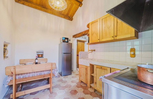 Velva Apartment | Lovely apartment for 4 people with WIFI, TV and patio
