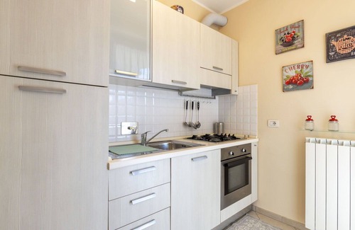 Cervo Apartment | Lovely apartment for 4 people with WIFI, patio and pets allowed
