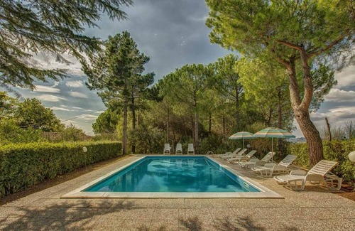Montaione Apartment | Lovely lodging in Montaione,ground floor,private terrace,Pool,Wi-Fi, sleeps 3