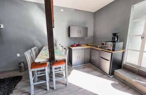 San Luis Potosi Apartment | Lovely Loft 10 min from downtown - free parking