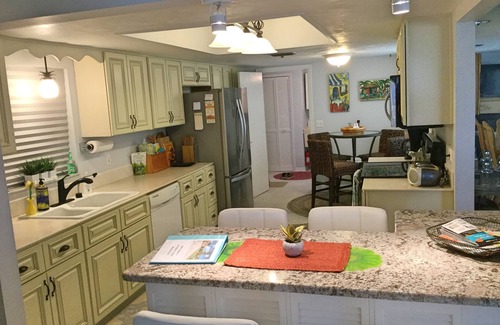 Biggar Villa | Lovely luxury villa, golf, shopping, dining, beaches and spring training
