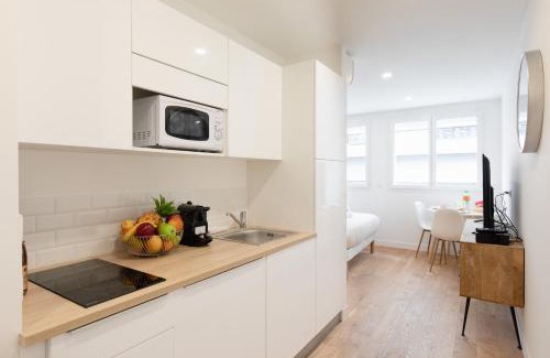 Cannes City Centre Apartment | Lovely Nest YourHostHelper