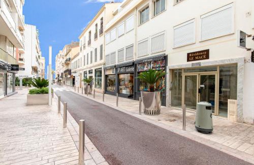 Cannes City Centre Apartment | Lovely Nest YourHostHelper
