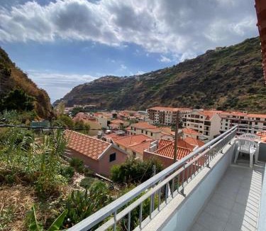 Ribeira Brava Apartment | Lovely newly refurbished, 1 bedroom top floor apartment with sea views, fast WI-FI CABLE TV and Netflix