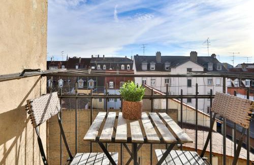 Mulhouse Apartment | Lovely quiet 2 rooms close to center with balcony