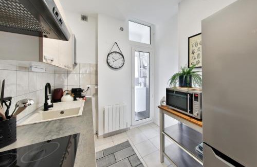 Mulhouse Apartment | Lovely quiet 2 rooms close to center with balcony