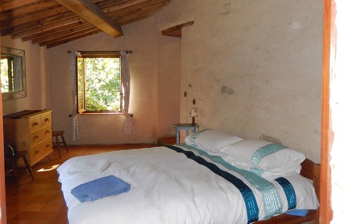 Bessay Hotel | Lovely Riverside Cottage in South Vendee