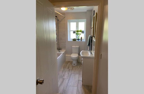 Greenwich Apartment | Lovely Riverview 2 Bed apt close to O2 and Excel - Free parking