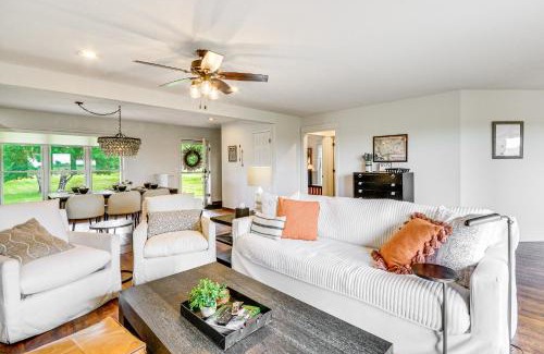 Roberts House | Lovely Roberts Home with Patio and Mountain Views!