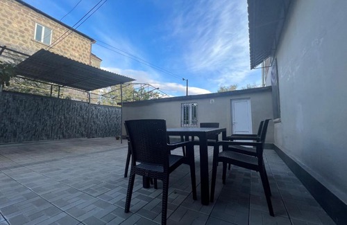 Yerevan Apartment | Lovely ROOM in a Luxurious House-Apartment in Yerevan