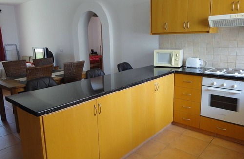 Universal Apartment | Lovely spacious 2 bed apartment with pool sleeps six in Universal area of Paphos