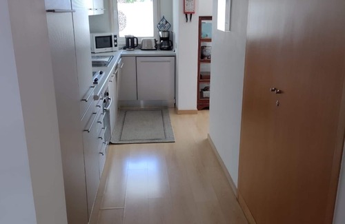 Telheiro Apartment | Lovely spacious one bed apartment with air con & WiFi