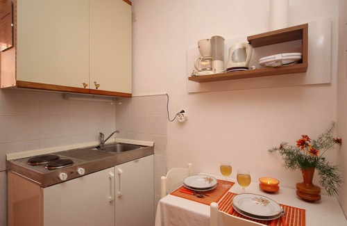 Silo Apartment | Lovely studio apartment with Balcony and Sea View