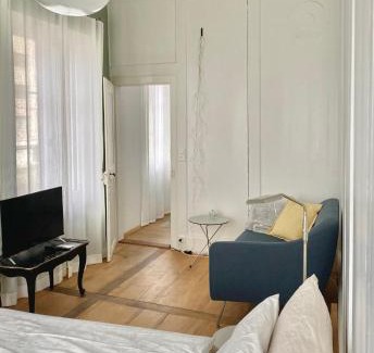 Thun Apartment | Lovely studio in a villa from 18th century
