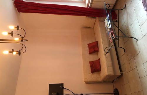 Bucharest City-Centre Apartment | Lovely studio in the heart of City.University square, old town!
