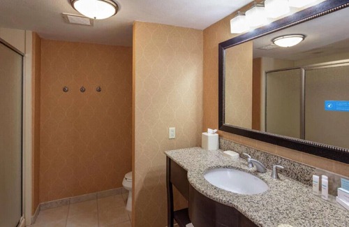 McNeil House | Lovely Suite w/ Modern Comforts! Free Breakfast