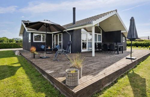 Flovt Strand House | Lovely Summer House In Haderslev