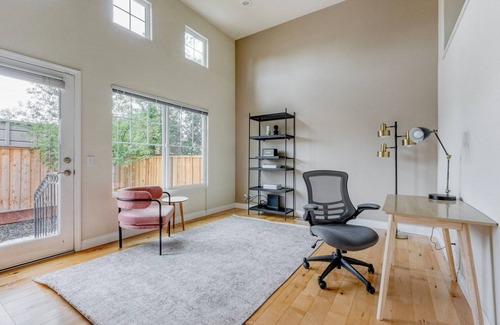 Sunnyvale House | Lovely Sunnyvale 3BR w/Parking & A/C, nr Tech Hub, by Blueground