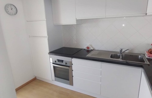 Telheiro Apartment | Lovely Townhouse on Lagos Marina with swimming pool, Air Con & WiFi