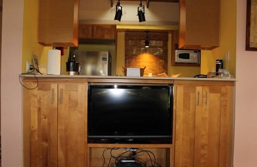 Maunaloa Apartment | Lovely Tropical Condo w/Shared Pool, Private Washer and Dryer, Free WiFi, Lanai