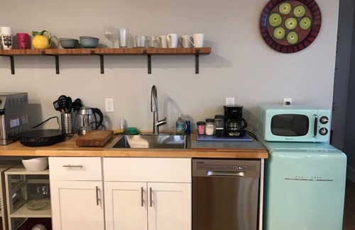 Audubon Condo | Lovely Uptown Cottage Studio | Private Suite