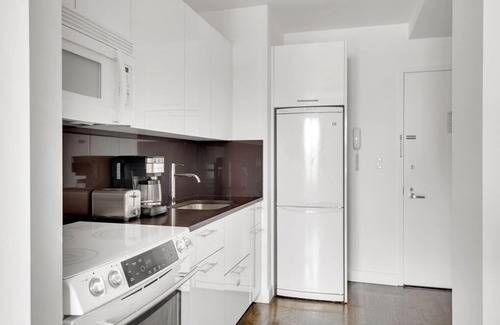 Upper West Side Apartment | Lovely UWS 1BR w/Elevator & Doorman, near Central Park, by Blueground