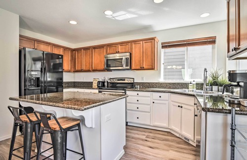Five Corners House | Lovely Vancouver Home < 18 Mi to Portland!