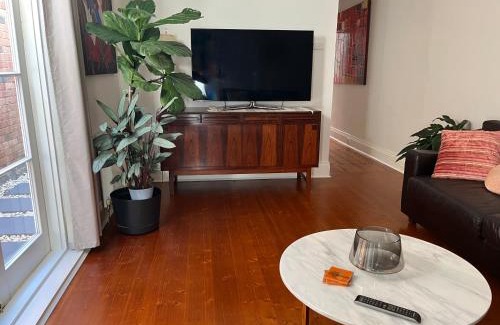 Princes Hill House | Lovely Victorian Terrace - Entire home