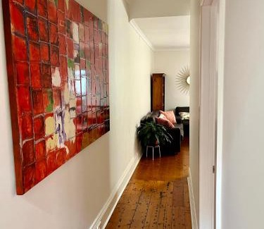 Princes Hill House | Lovely Victorian Terrace - Entire home