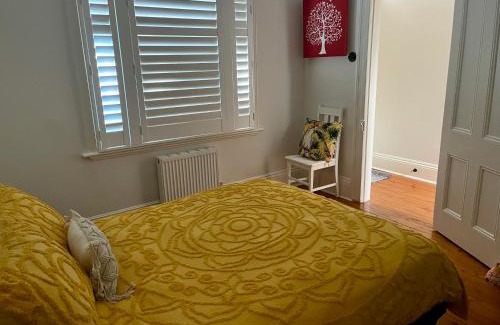Princes Hill House | Lovely Victorian Terrace - Entire home