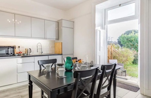 Torquay Villa | Lovely Villa1king 2 double 4 single 1 bunk beds