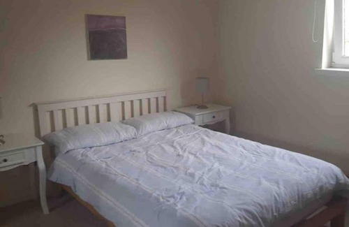 North West Apartment | Lovely well kept 2 bedroom west end flat.