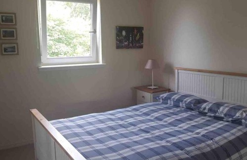 North West Apartment | Lovely well kept 2 bedroom west end flat.