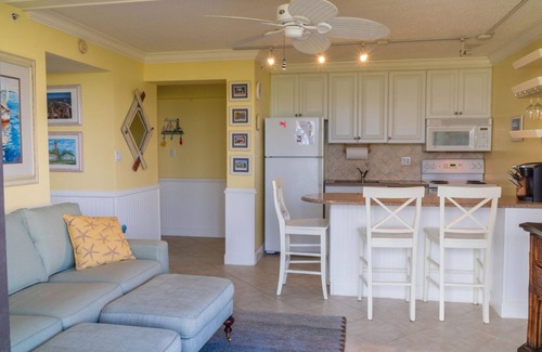 Fort Myers Beach Condo | Lovers Key Condo w/Superb Beach & Water Views, Heated Pool, Hot Tub, Private Beach!