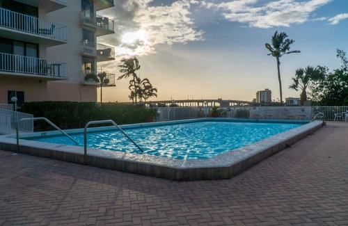 Fort Myers Beach Condo | Lovers Key Condo w/Superb Beach & Water Views, Heated Pool, Hot Tub, Private Beach!