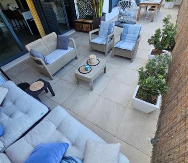 Velilla-Taramay Apartment | LOVPLAYA Almuñecar Beach Apartment
