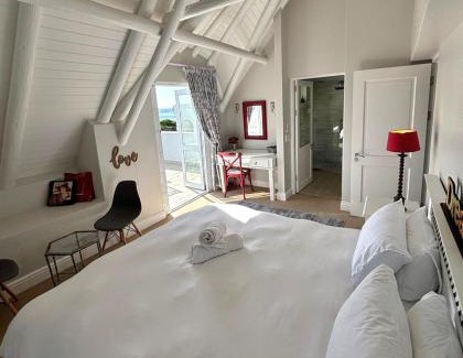 Saint Francis Bay Apartment | Low tide at no 35