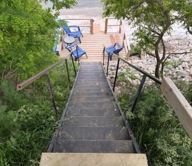 Dunnville House | Lowbanks Lakefront Lake Erie Cottage 3 bedrooms