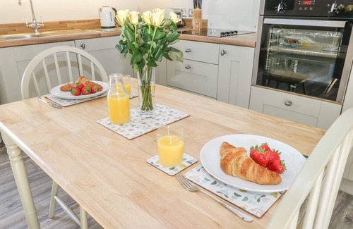 Briggswath Cottage | LOWDALE BARNS EAST, pet friendly, with a garden in Sleights