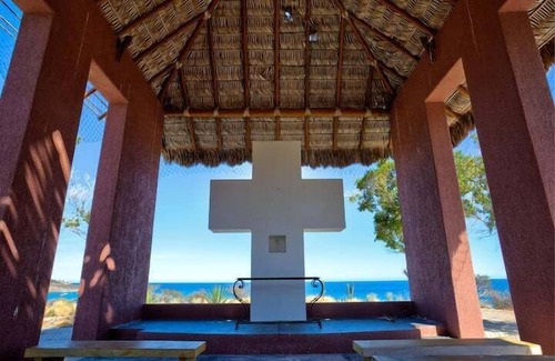 La Paz Apartment | Lower Cascada: Ocean view suite with indoor/outdoor showers