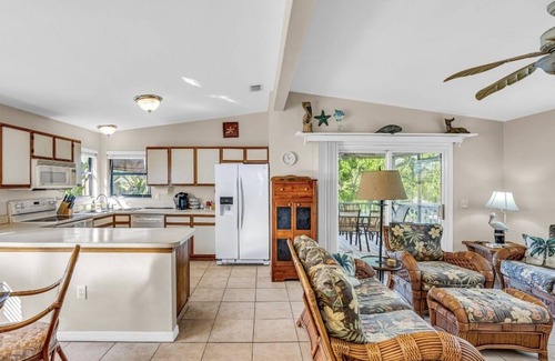 Eden Pines House | Lower Keys on quiet canal front w/boat lift, screened-in porch & Pets Welcome!