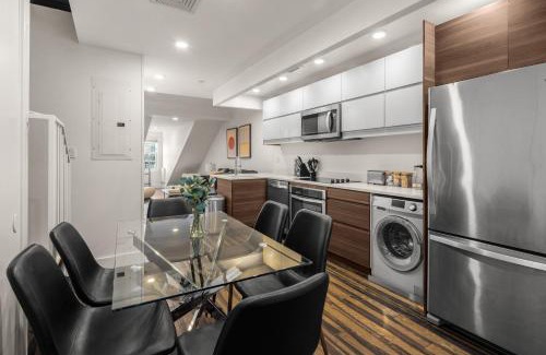 Financial District Apartment | Lower Manhattan 3BR Gem, Perfect for Families